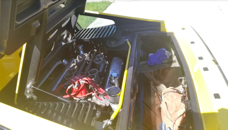 Illustration for article titled I Helped a Michigan Man Fix His Late Father's Highly-Modified Pontiac Fiero and My God Does it Rip